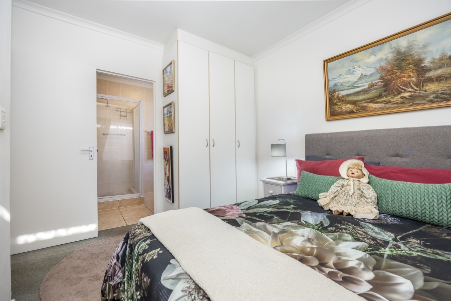 2 Bedroom Property for Sale in Sonstraal Heights Western Cape